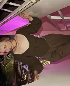 北京高挑母狗寻金主爸爸