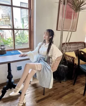 古韵气质汉服馆情趣诱惑吊带白丝袜仙女姐姐