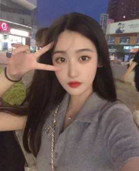 重庆辣妹子年轻粉嫩