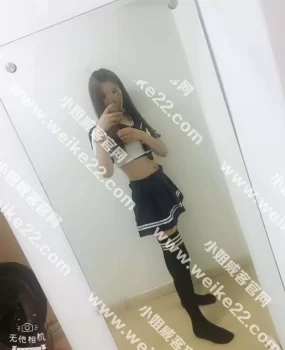 漂亮的小姐姐，萝莉身材非常好