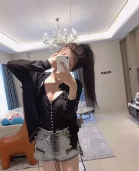 18到24小姐姐上门，粉嫩逼，活好，可口硬，吹做，包夜，长的漂亮，会化妆