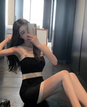 富少光顾的极品模特