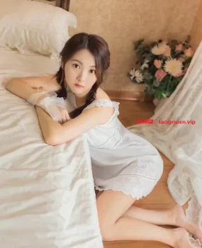 南昌颜射清纯小妹抽插她的b